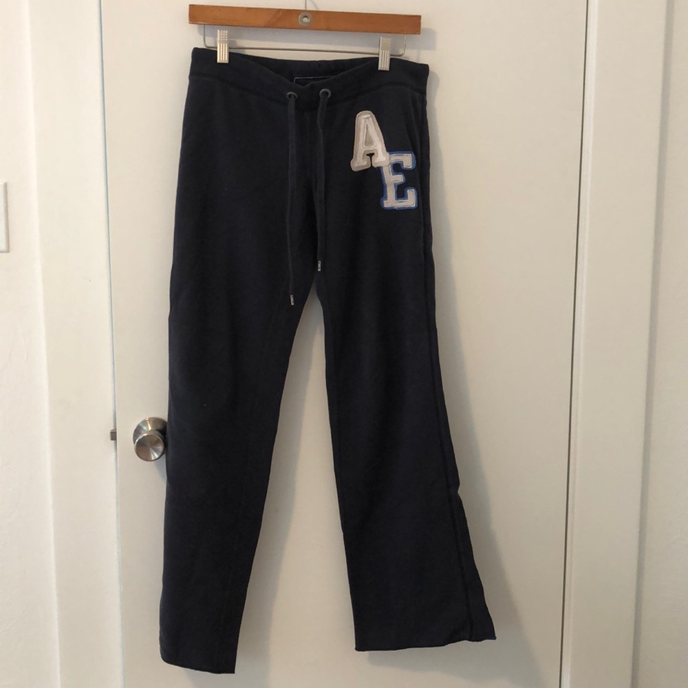 American Eagle | Women’s navy blue sweatpants